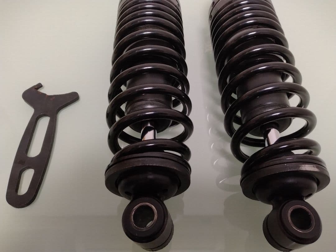 スポーツスター 純正エマルジョンリアサスペンション 11インチ・285ｍｍ