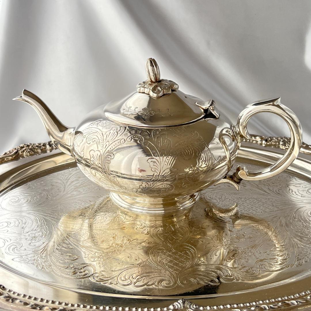 【英国】 ビクトリアンのティーセット 3点【シルバープレート】ティーポット