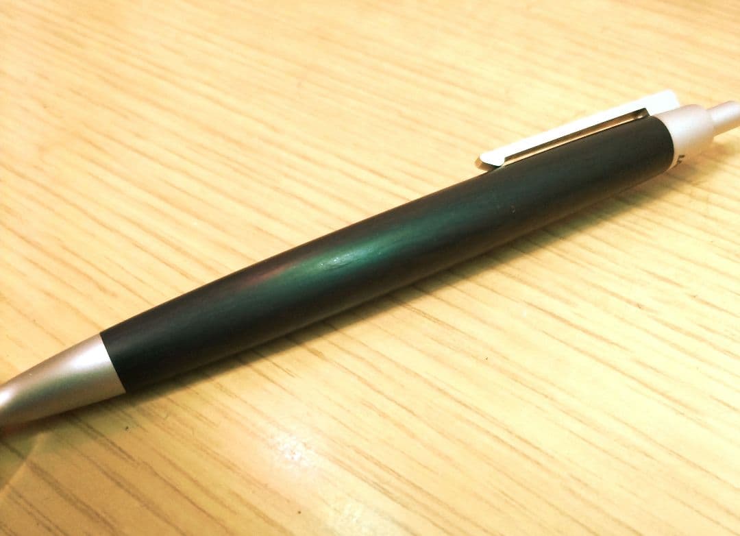 LAMY2000 ブラックウッド　ボールペン　 替えのインク、化粧箱付き