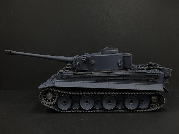 技術基準適合証明済 メタルキャタピラ仕様 ヘンロン 1/16 タイガー I型