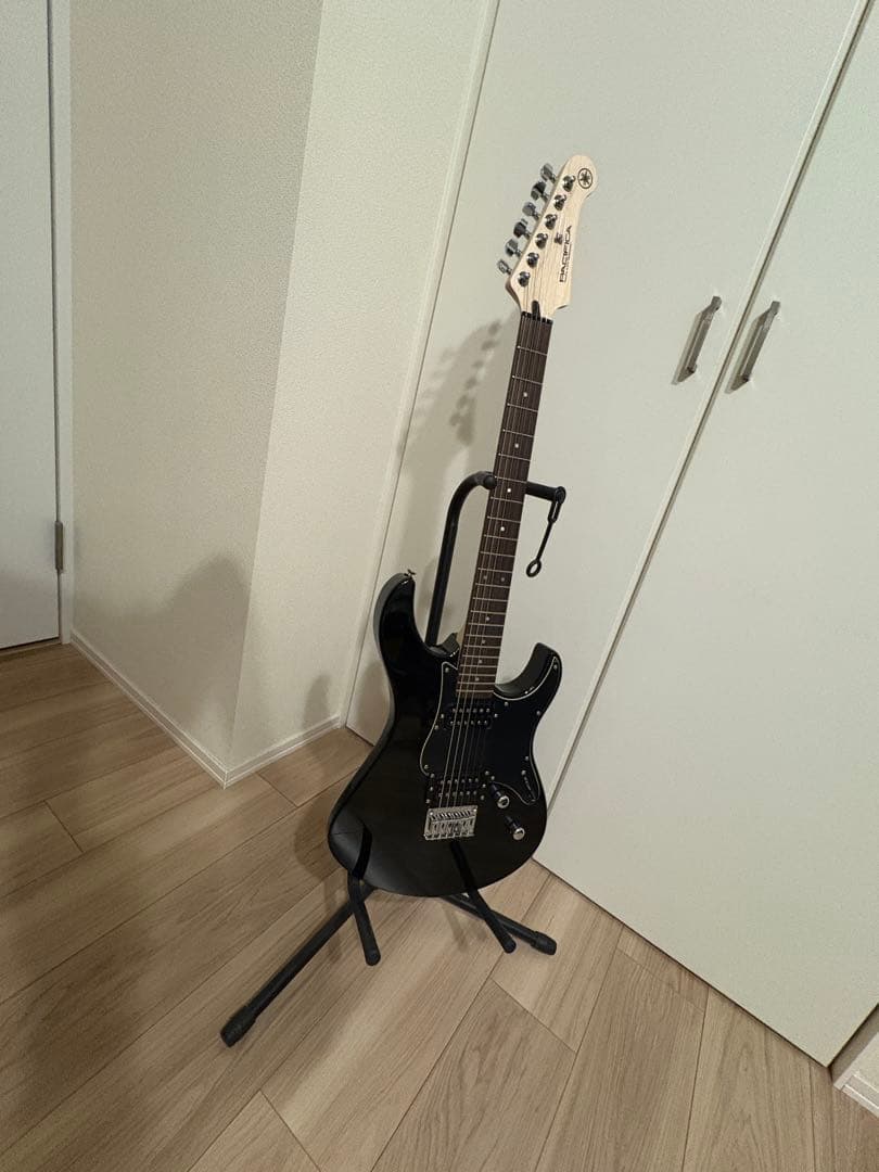 YAMAHA PACIFICA120H BLACKヤマハ PAC120H