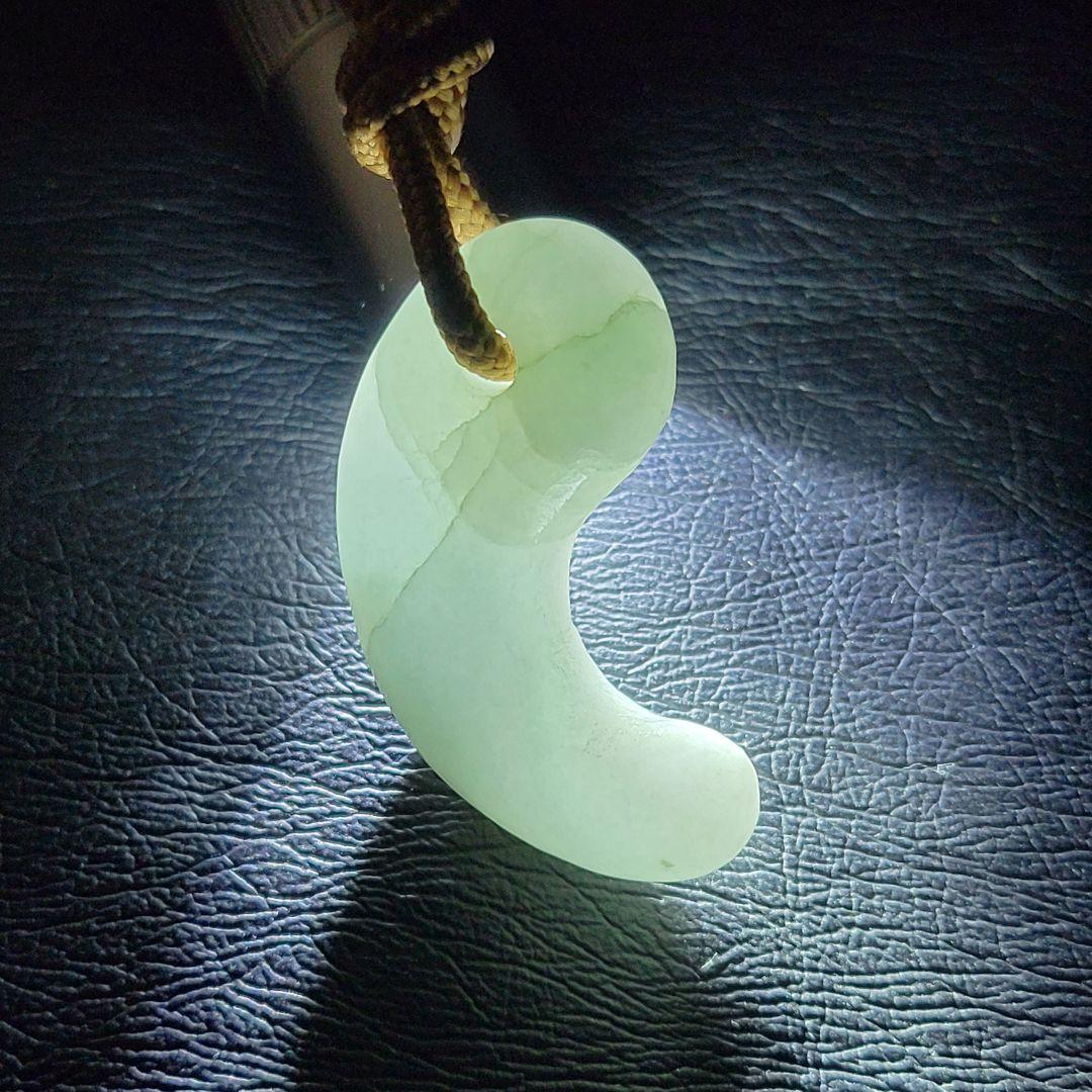 糸魚川翡翠:勾玉　MT0017