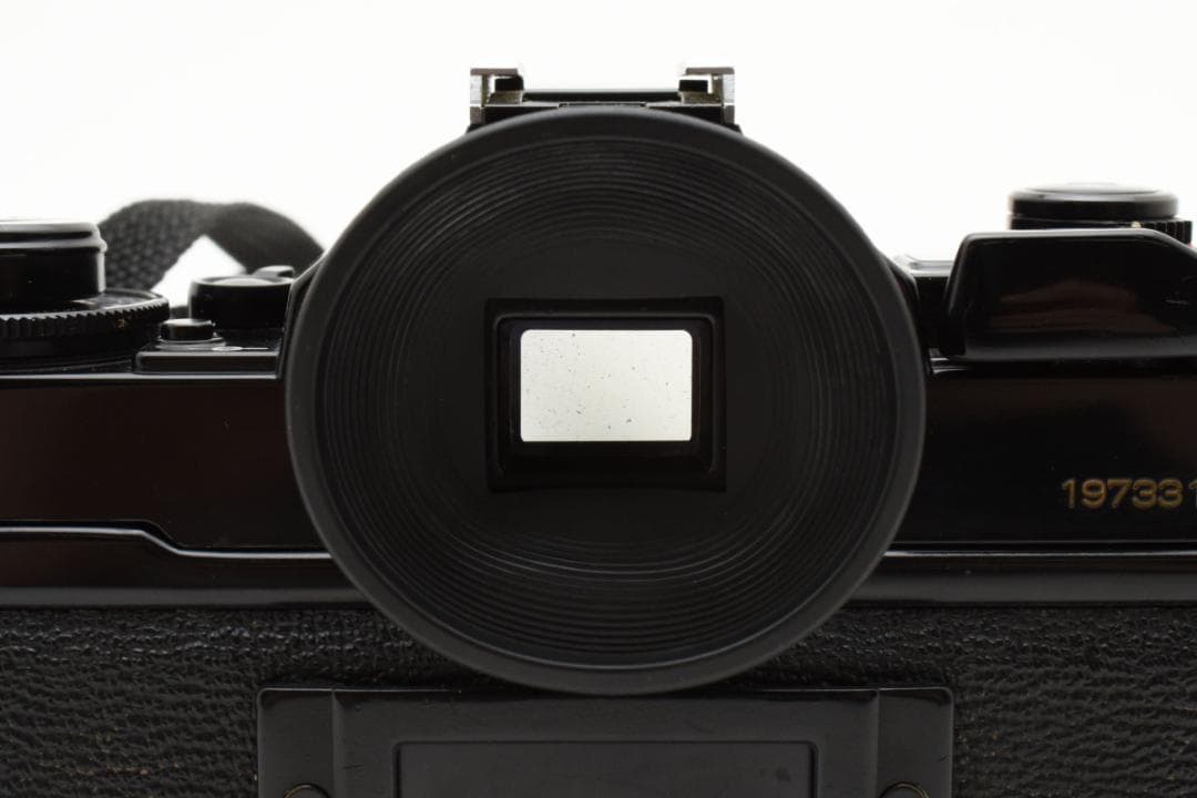 美品 CANON A-1 ブラック フィルムカメラ モルト新品交換済 M382