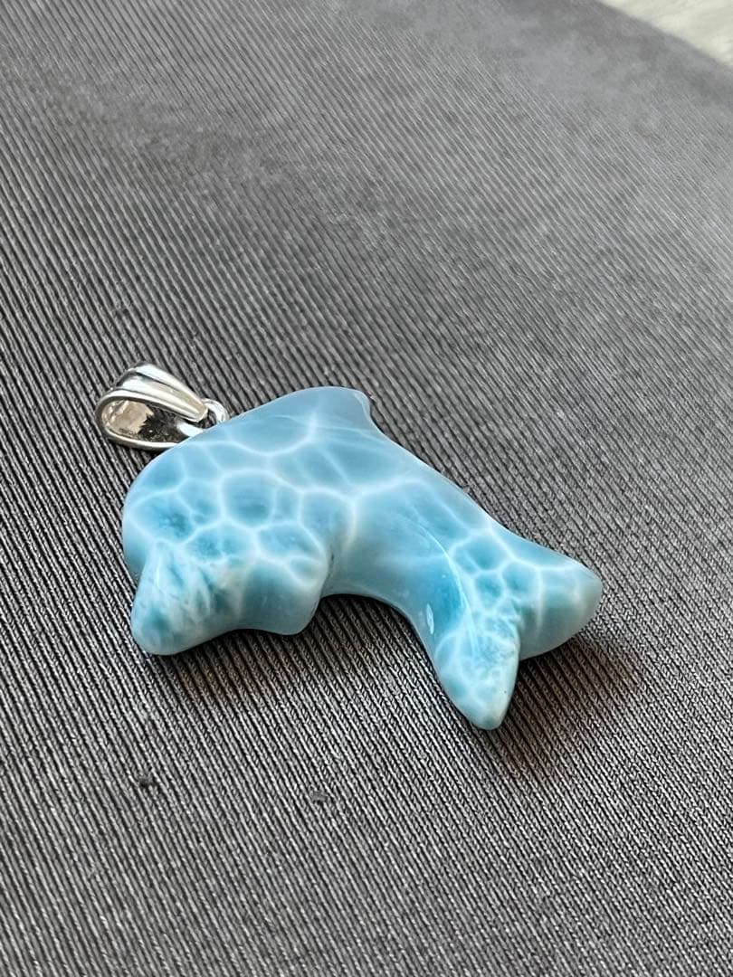 天然石☆高品質！ラリマーイルカ型☆濃いブルー＆ラリマーらしい模様＆形が美しい！