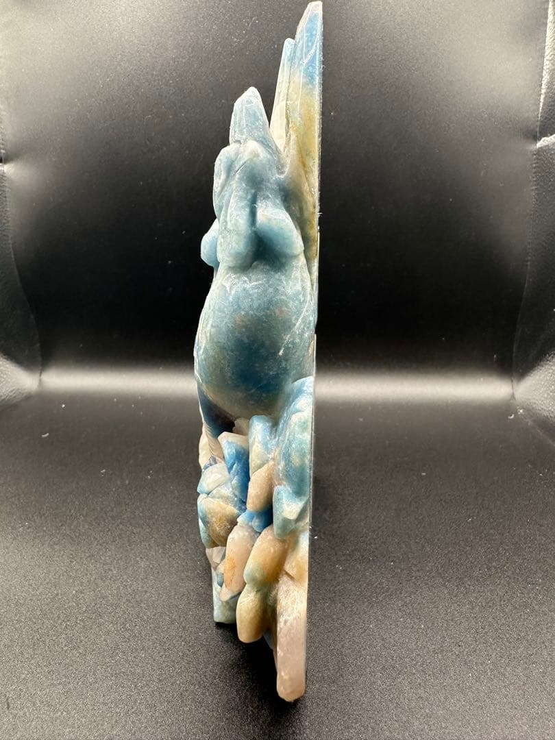 トロレアイト鳳凰の置物