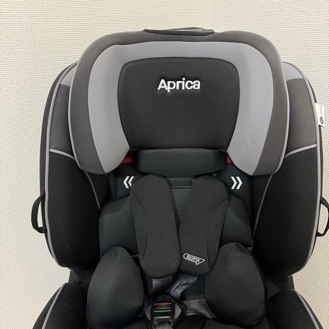 美品 Aprica チャイルド&ジュニアシート ISOFIX フォームフィット