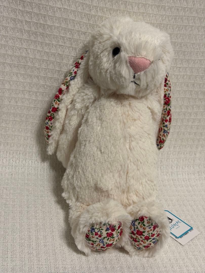  ブロッサム バシュフル バニー Mサイズ ぬいぐるみ