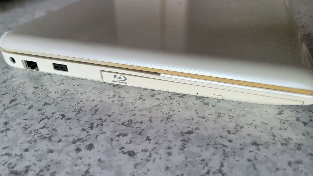 dynabook T653/57JWS 2013年 夏モデル ノートパソコン