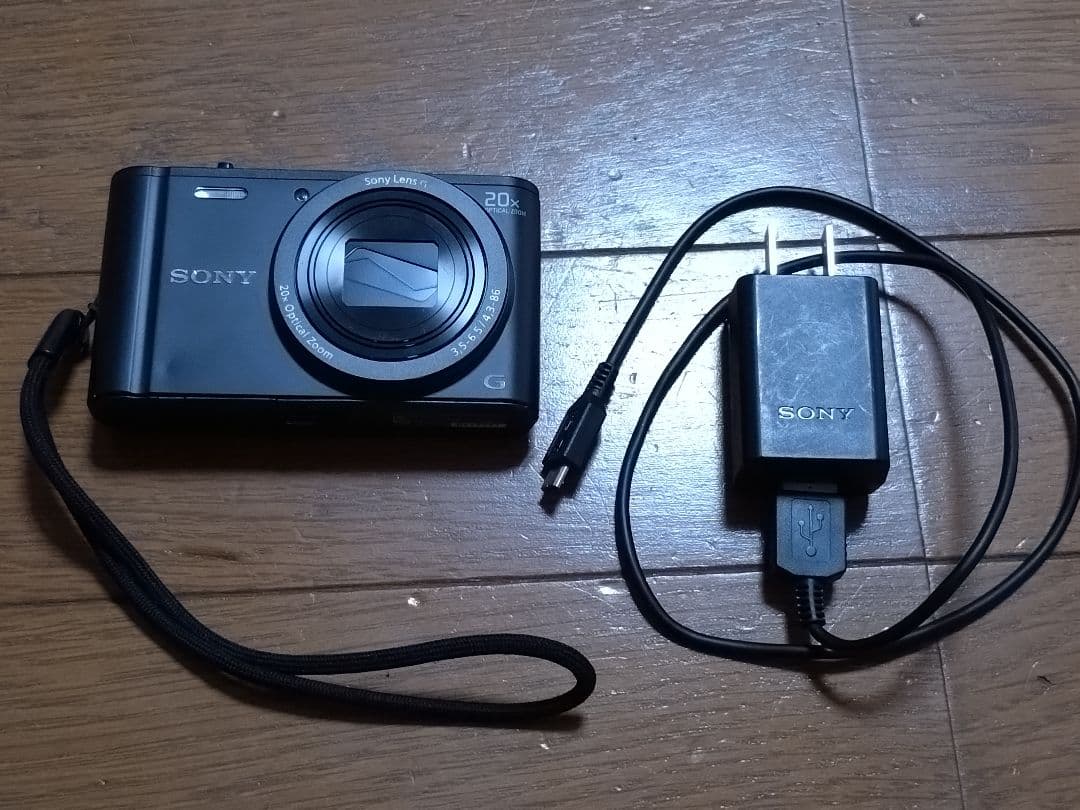 ジャンク品　SONY G 20.0MP コンパクトデジタルカメラ 本体と充電器