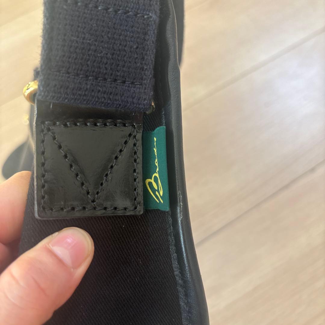 Brady（ブレディ）のショルダーバッグ