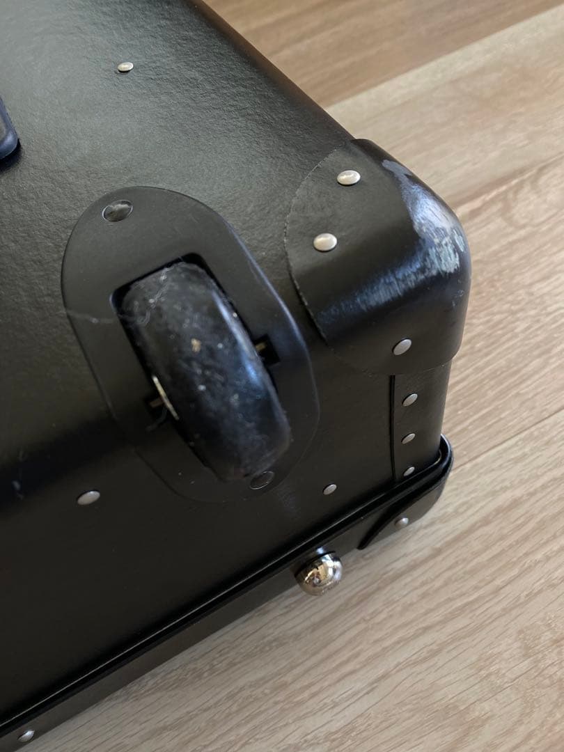 Gen　グローブトロッター　黒　キャリーケース