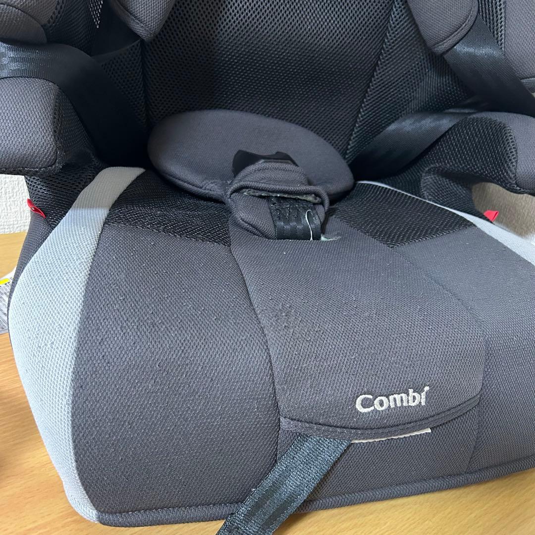 コンビ　ジョイトリップ エアスルーGH グレー ジュニアシート