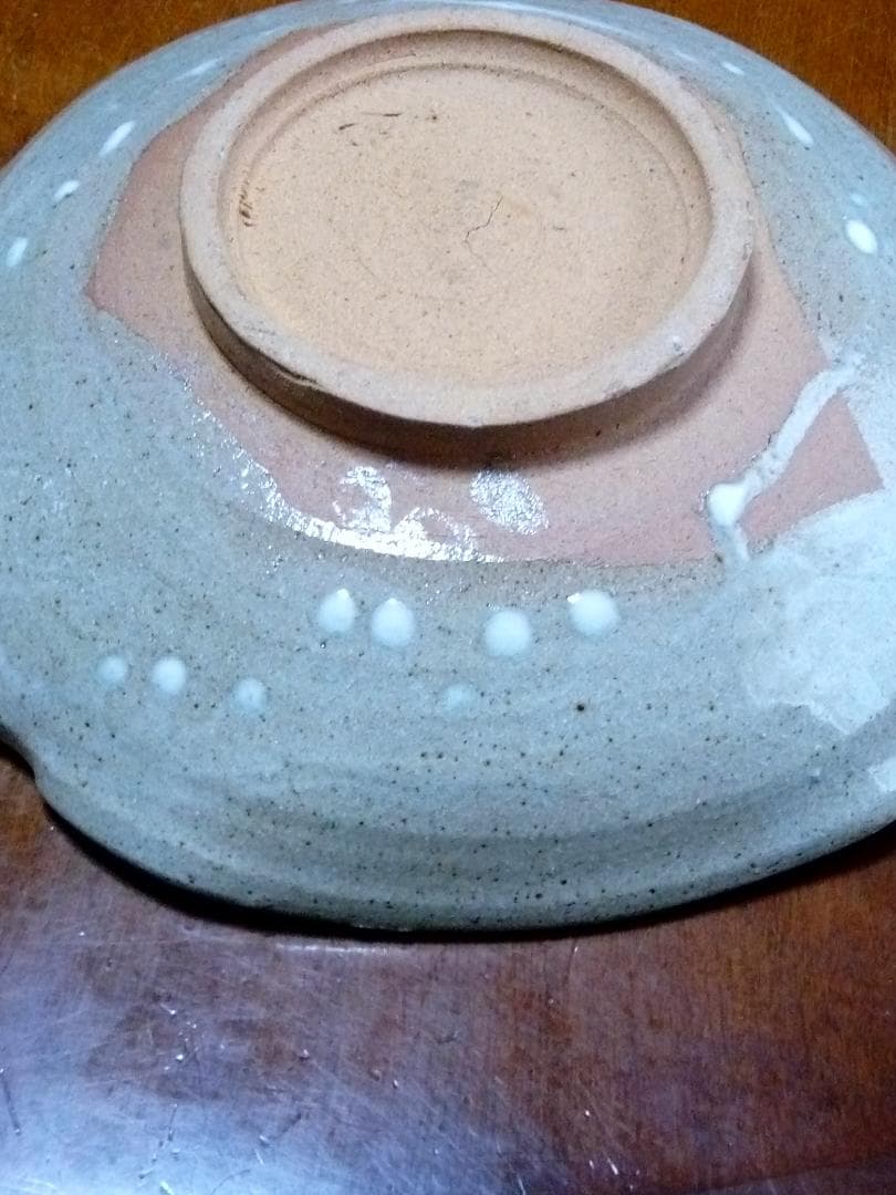 新品未使用品　初代　尾田一念　粉引鉄絵　菓子皿