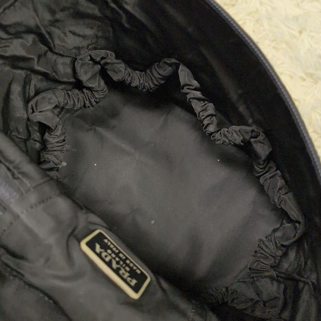 PRADA プラダ ナイロン バニティ バッグ ブラック 三角ロゴプレート