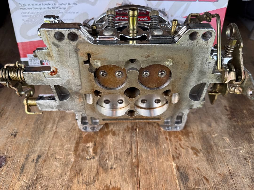 crips Edelbrock キャブレター クローム