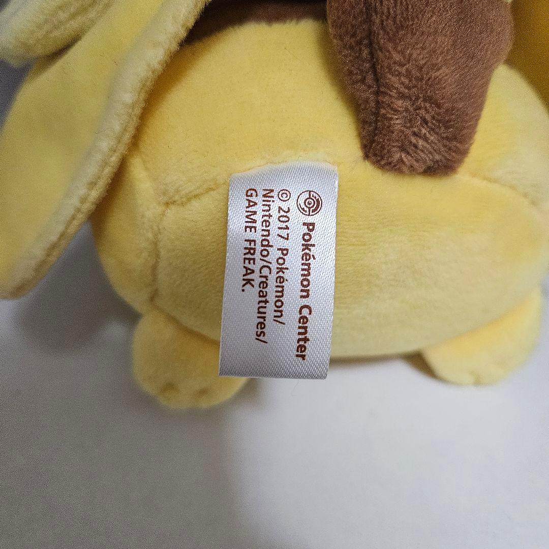 ポケモンセンター ピカチュウ ポンチョ ビクティニ ぬいぐるみ