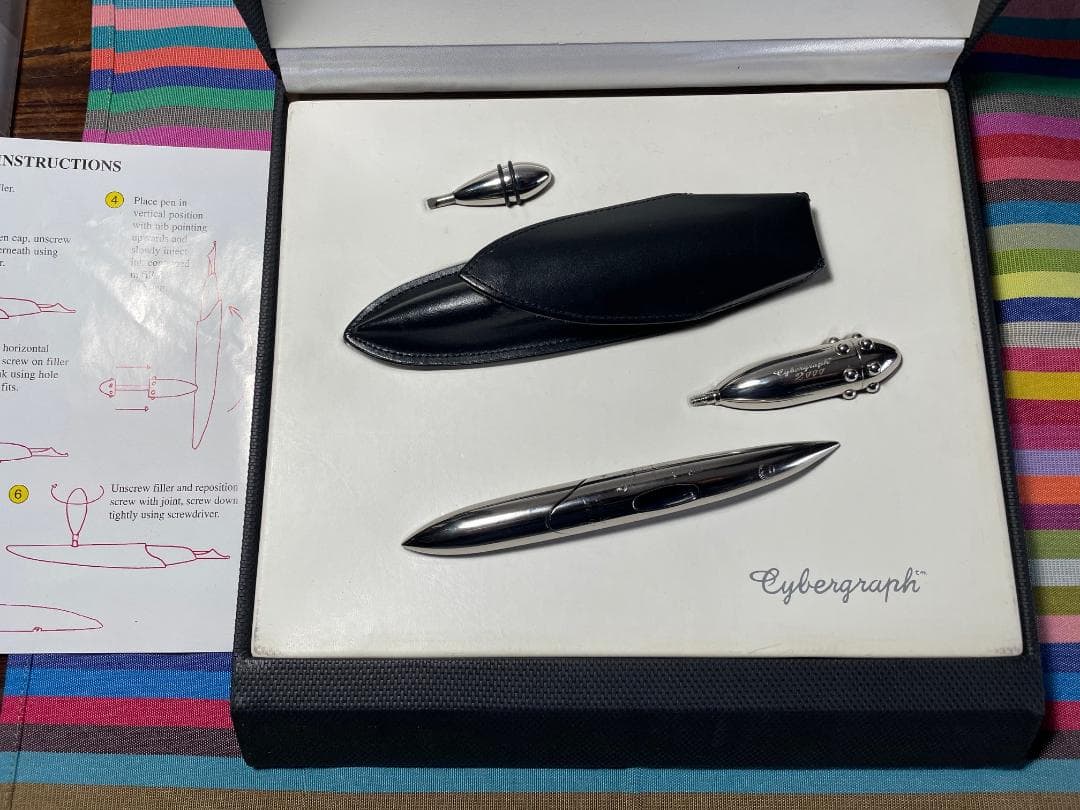 入手困難　希少ジャン・ピエール・レピーヌ　サイバーグラフ　万年筆１８ＫニブＭ程度