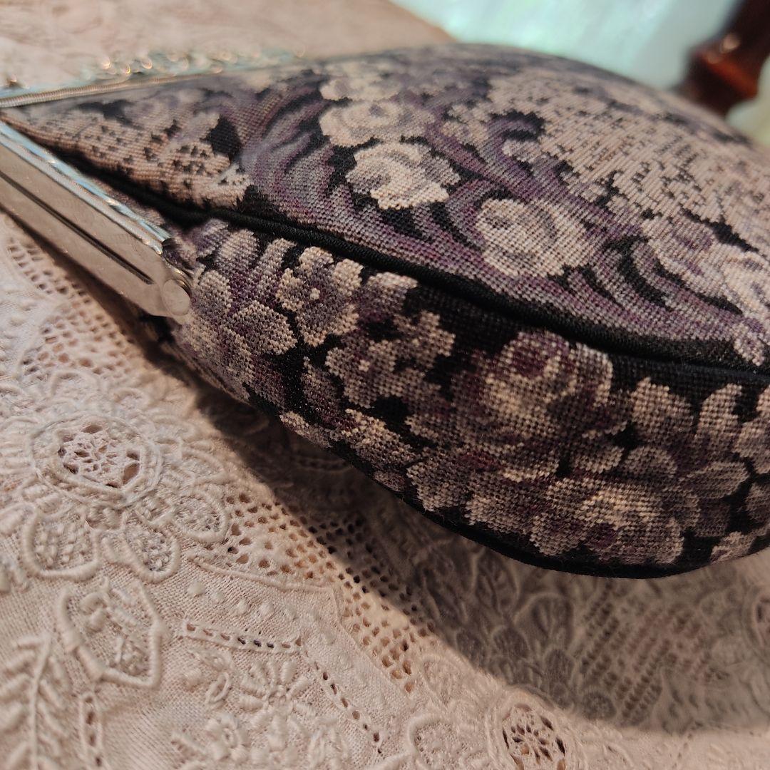 プチポワン　刺繍　ゴブラン　バック　ポーチ　アンティーク　ニードルポイント