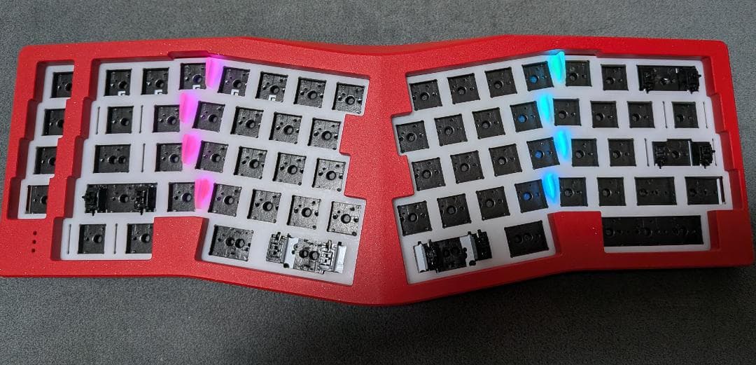 Qwertykes NEO ergo メカニカルキーボード 純正リストレスト付