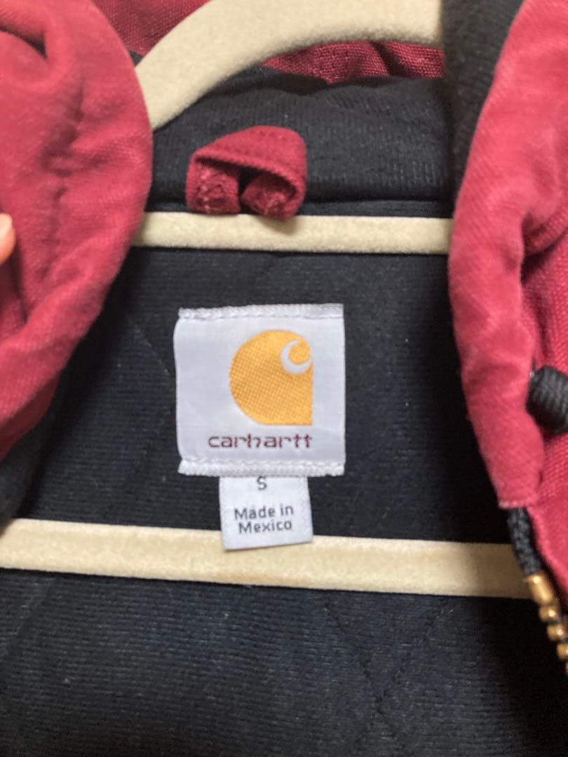 Carhartt フード付きジャンパー Sサイズ 赤