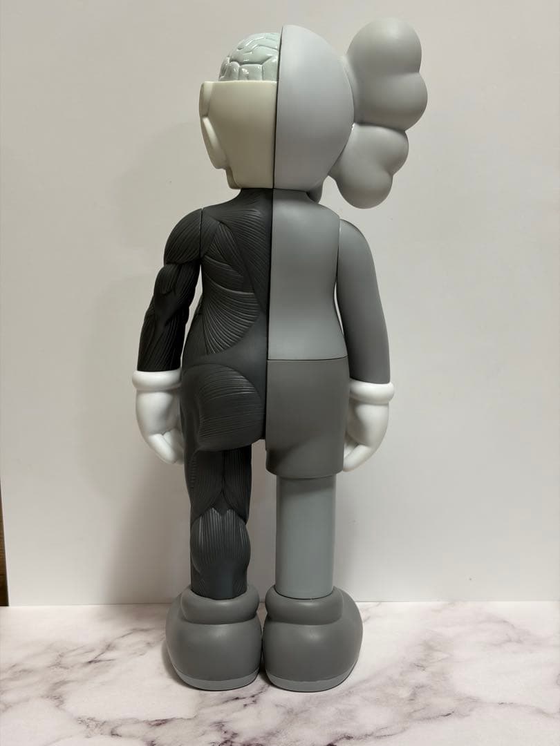 KAWS COMPANION OPEN EDITION 36㎝　人体模型