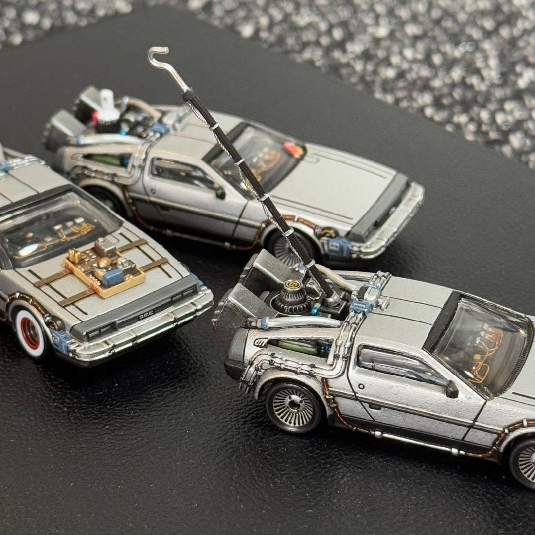 キャラウィール1/64デロリアン カスタムⅠ・Ⅱ・Ⅲ バックトゥザフューチャー