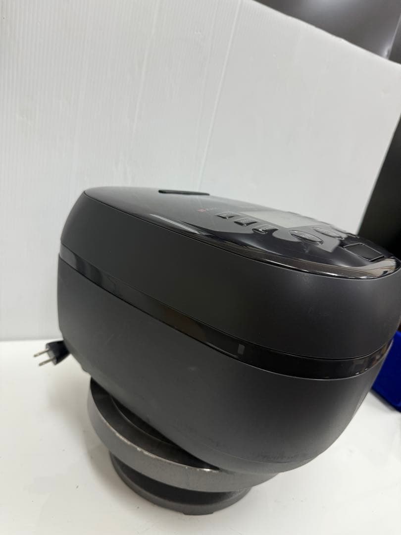 TIGER タイガー IH圧力炊飯ジャー JPH-J100 5.5合炊き