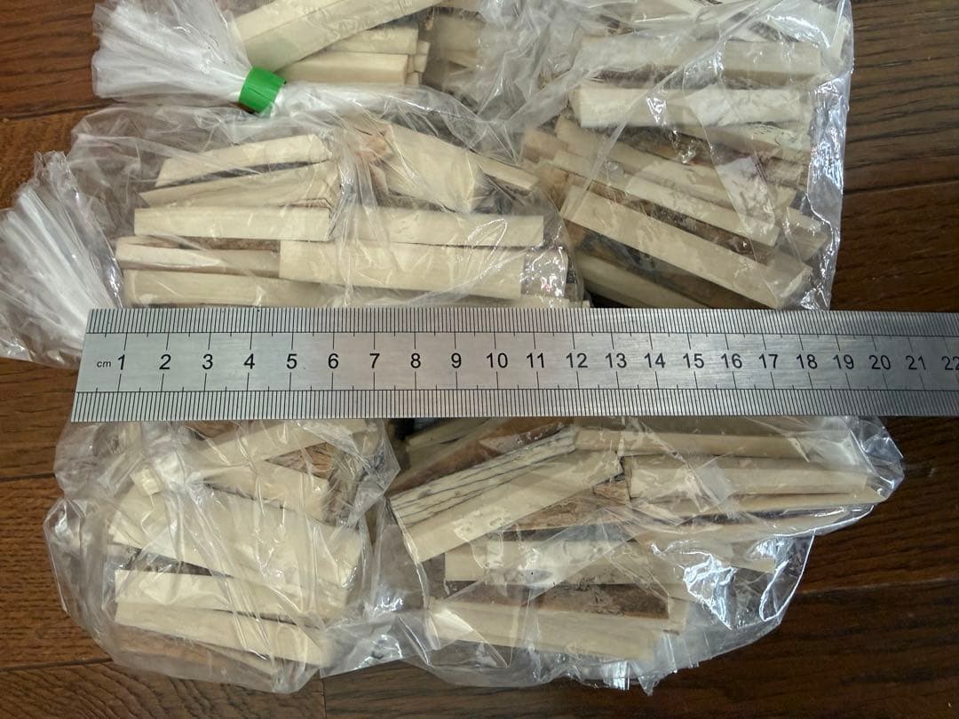 天然素材 白材 マンモス 重量1.13kg 加工用素材用 中古品 。
