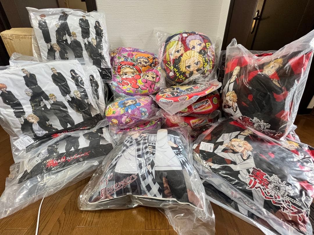 25個★東京リベンジャーズ クッション 約45cm マイキー ドラケン 花垣武道