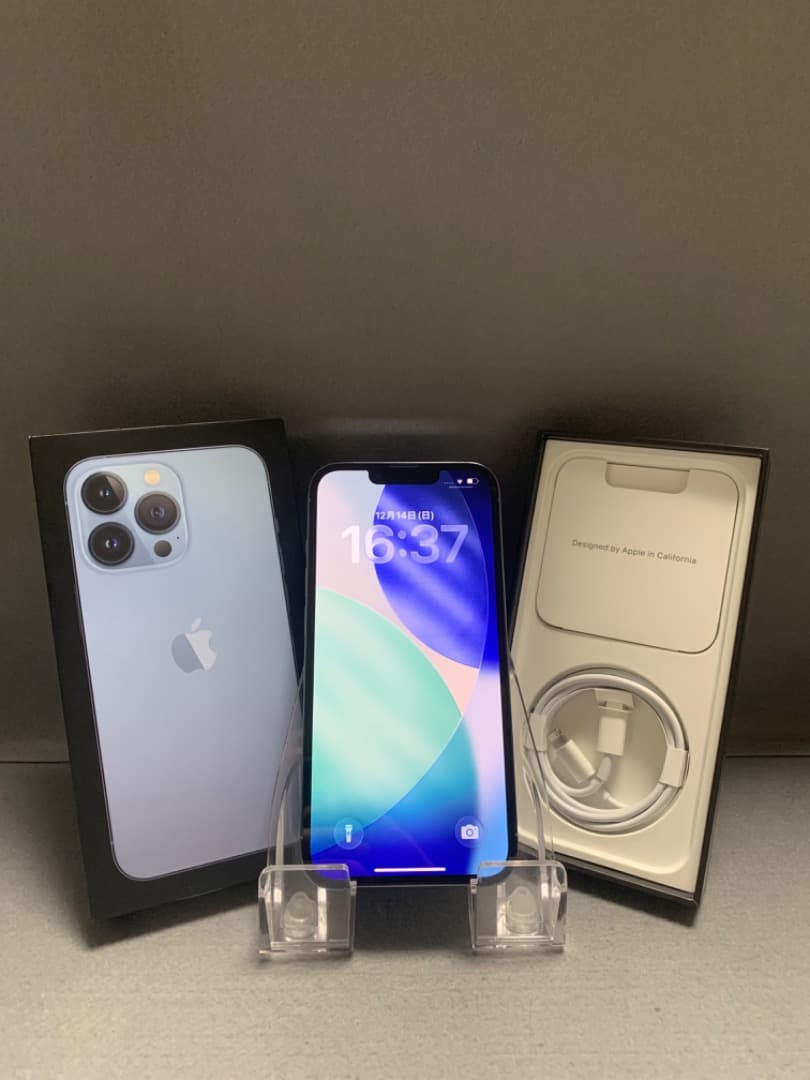 美品 国内版 SIMフリー iPhone13 Pro 256GB シエラブルー色