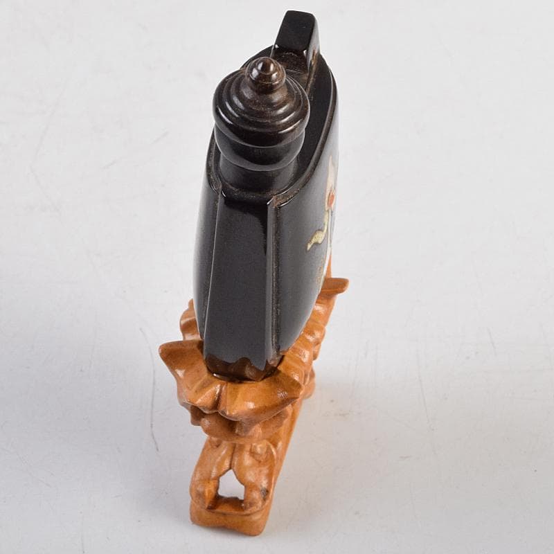 中国　牛角製　玉石螺鈿装飾　漢詩刻　鼻煙壷　木製台付　M　9430