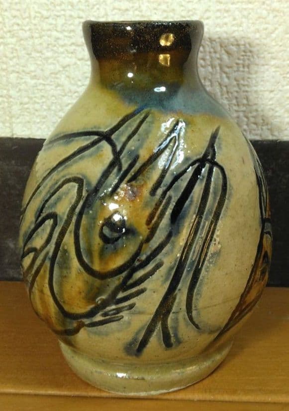 人間国宝 金城次郎 魚海老文花瓶 栞 共箱(本人直筆書付）美品 壺屋焼 壷屋焼