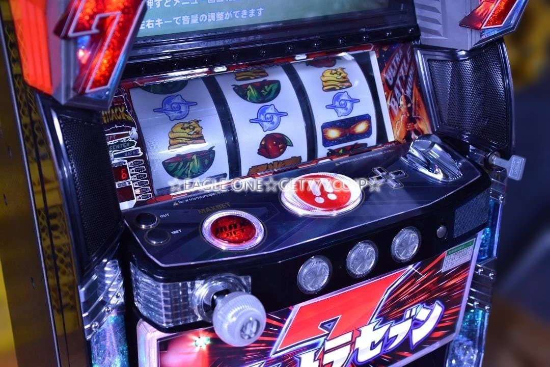 【入手困難】★パチスロウルトラセブンKC★オッケー★人気シリーズ★ジャンク★