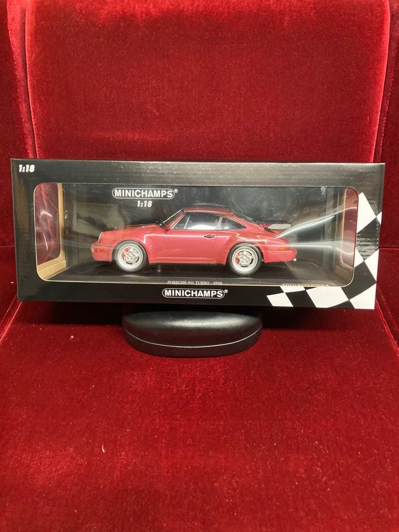 ミニチャンプス　ポルシェ911ターボ　1/18