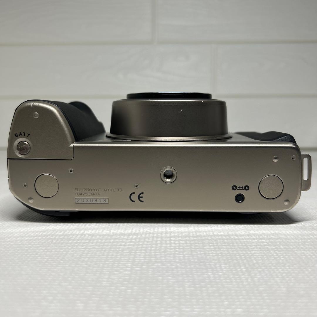 フィルムカメラ FUJIFILM GA645Zi Professional