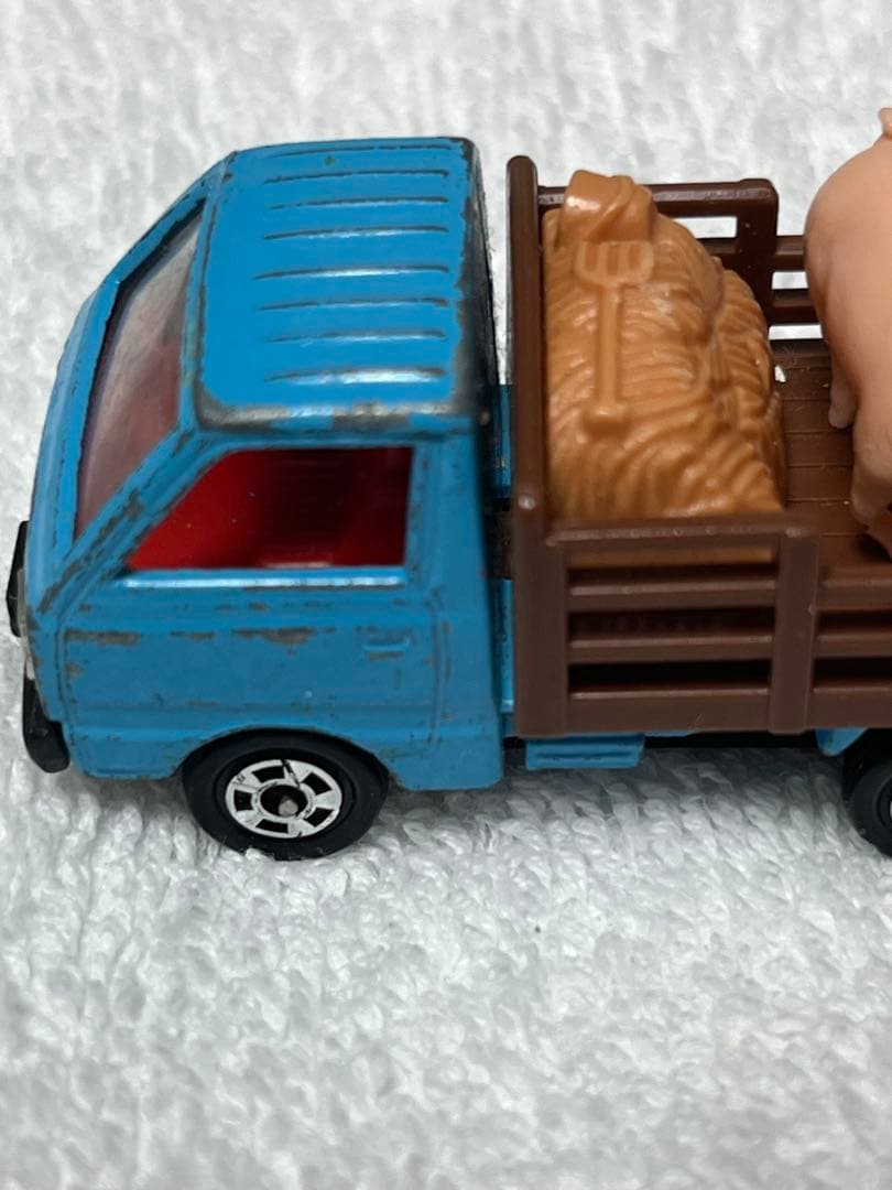 限定値下げTOMY 1/55 スズキ キャリィ 家畜運搬車（トミカ No.39）