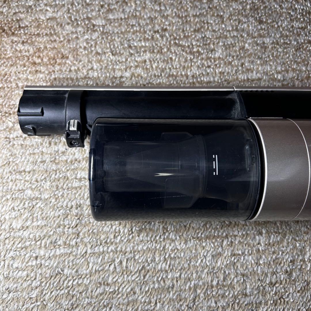 美品 三菱コードレススティッククリーナー　掃除機　サイクロン式　ZUBAQ