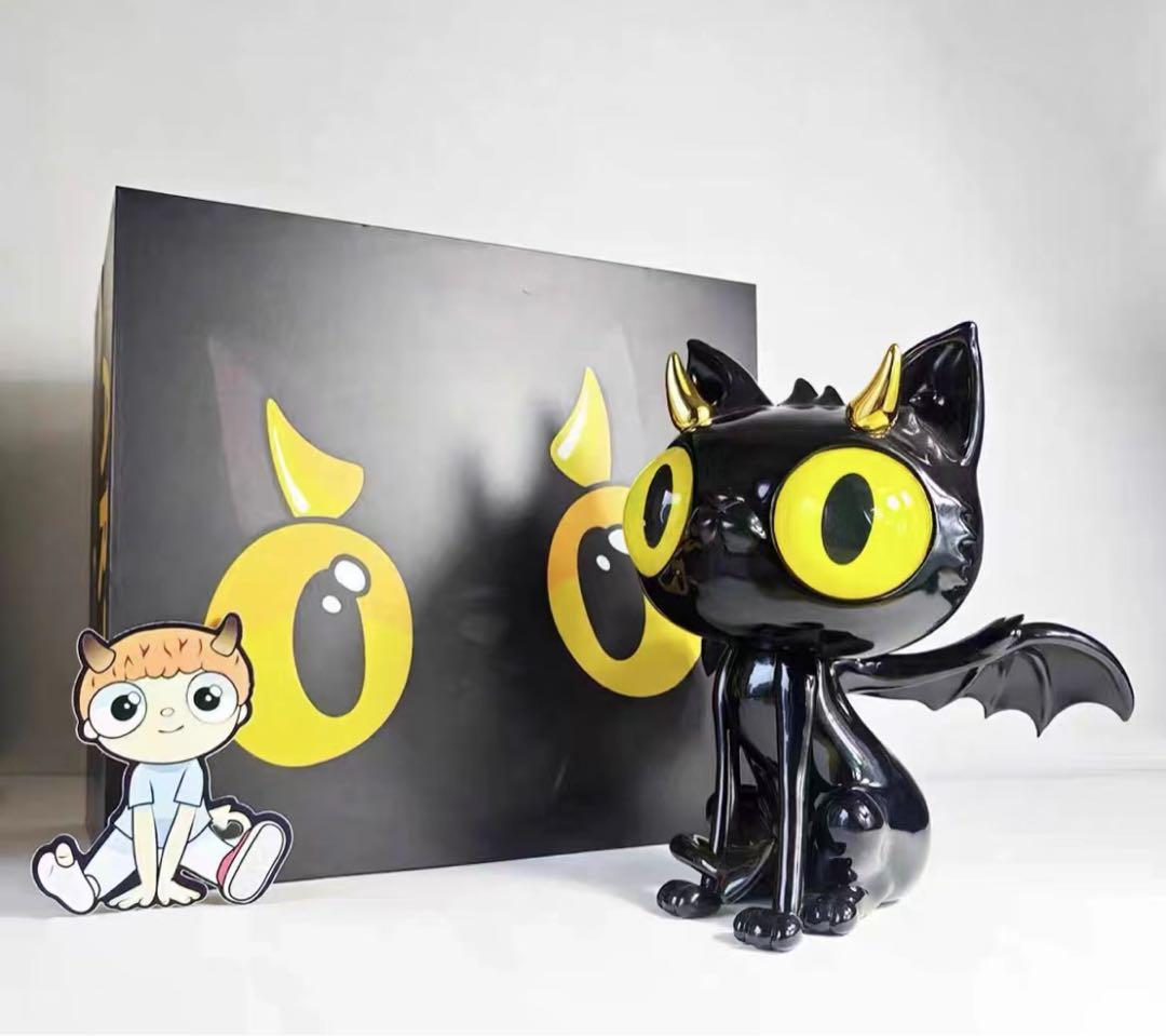 アーティスト ハビエル・カレハによる「You Choice One」新しい限定版