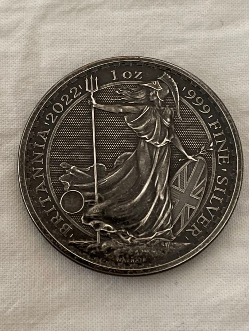 【唯一無二】漆黒のブリタニア銀貨- 触れることを許された禁忌の銀