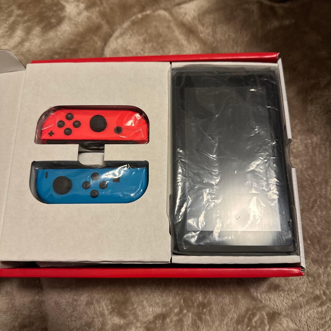 d*3様 Nintendo Switch 本体 青・赤 Joy-Con 付属品あ