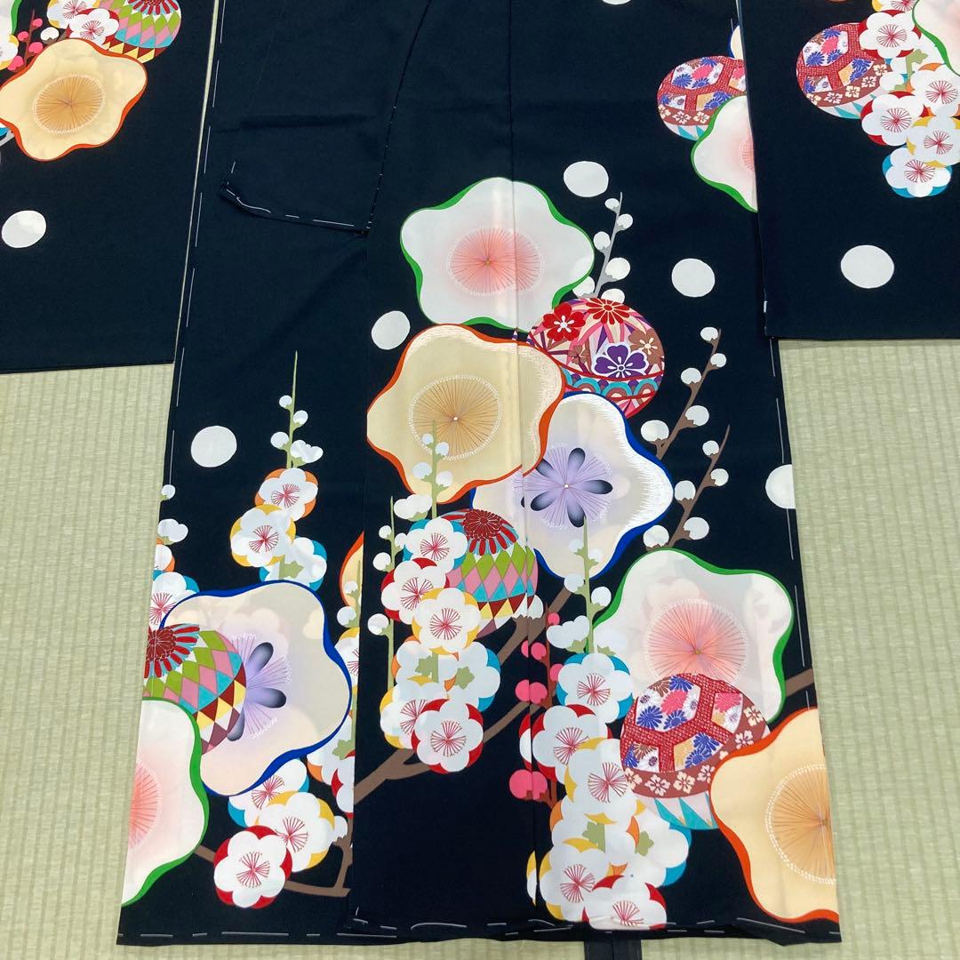☆新品未使用☆化繊　未仕立て　リメイク　黒系花模様振袖