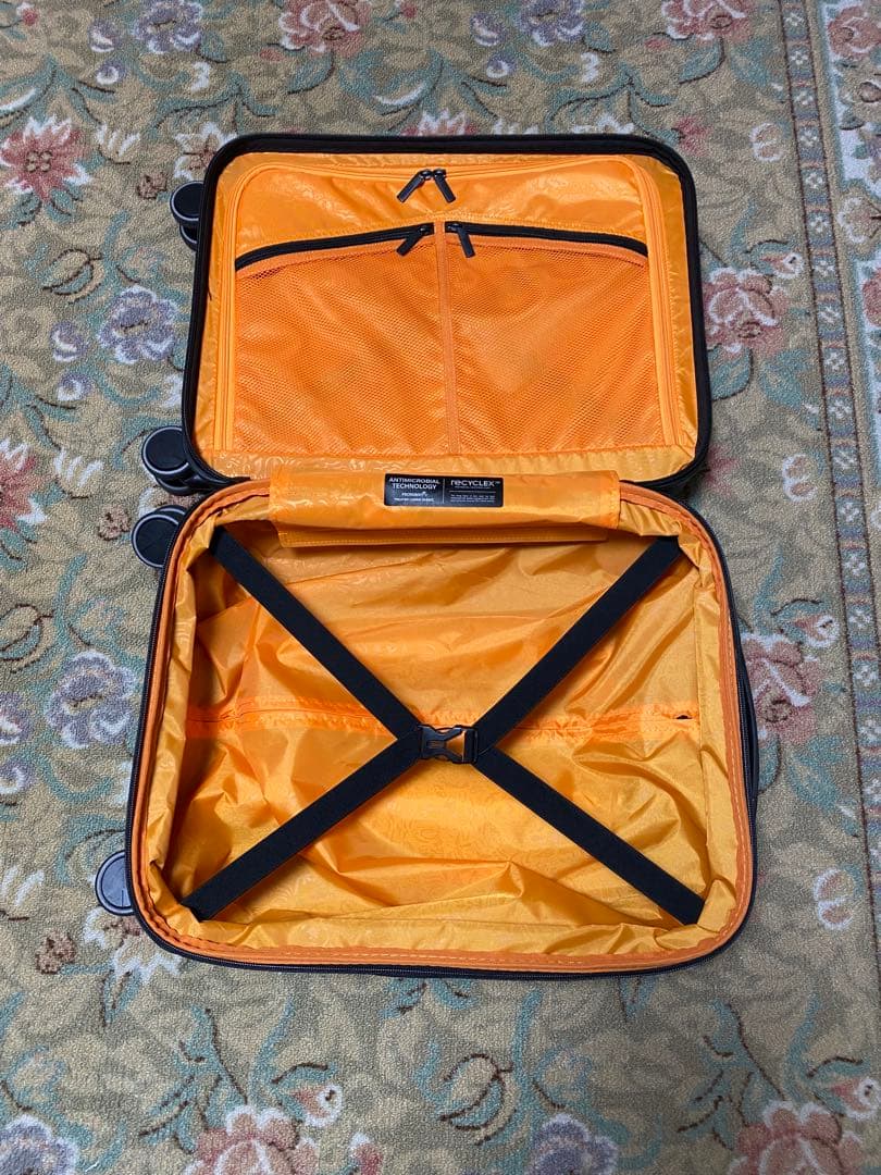 AMERICAN TOURISTER ノヴァストリームキャリーケース　ブラック