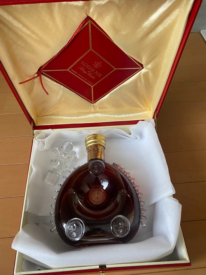 レミーマルタン ルイ13世バカラ 金キャップ 四角形箱 700ml 中古 未開栓