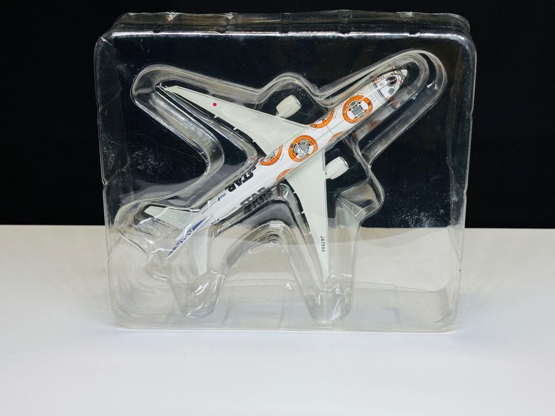 ANA B777スターウォーズ ジェットBB-8