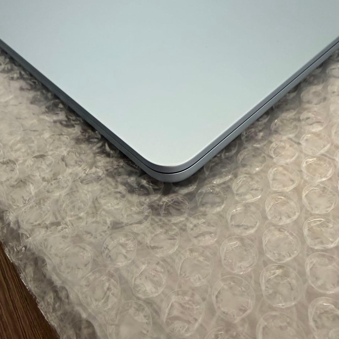 MacBook Air 15インチ M4 16GB 256GB 新品同様