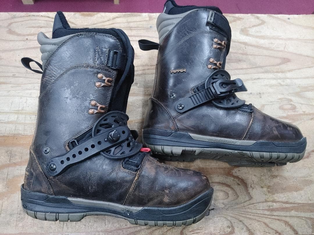 28 Yonex Premium Tripper AB ヨネックス