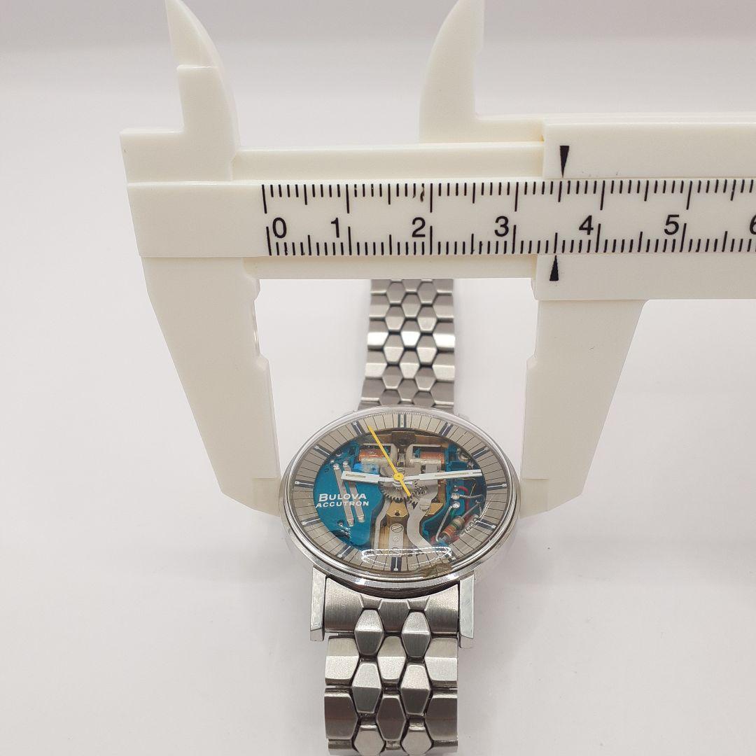 ブローバのアキュトロン・スペースビュー　M9　腕時計　希少　音叉式