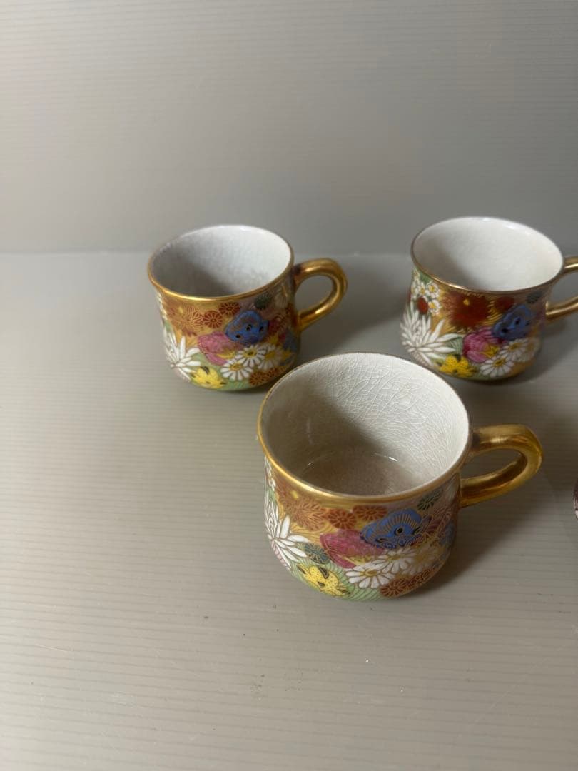 2460 九谷焼 章山 カップ　6客 金彩 花詰