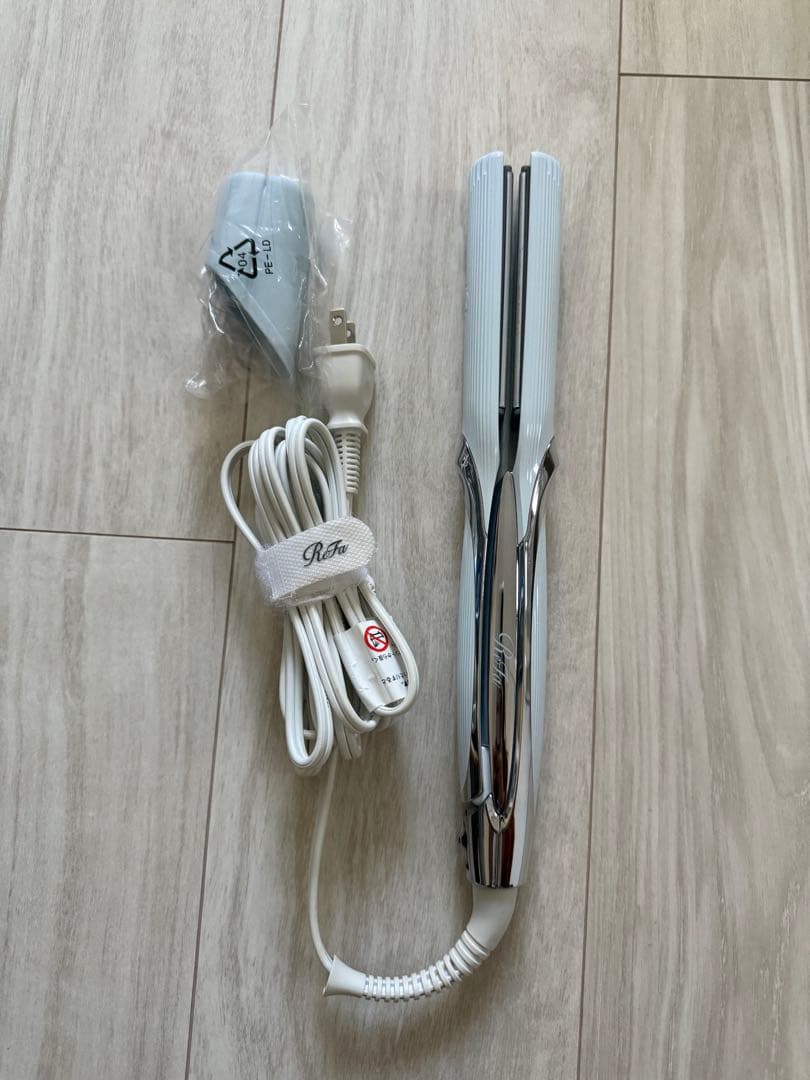 リファ ストレートヘアアイロン