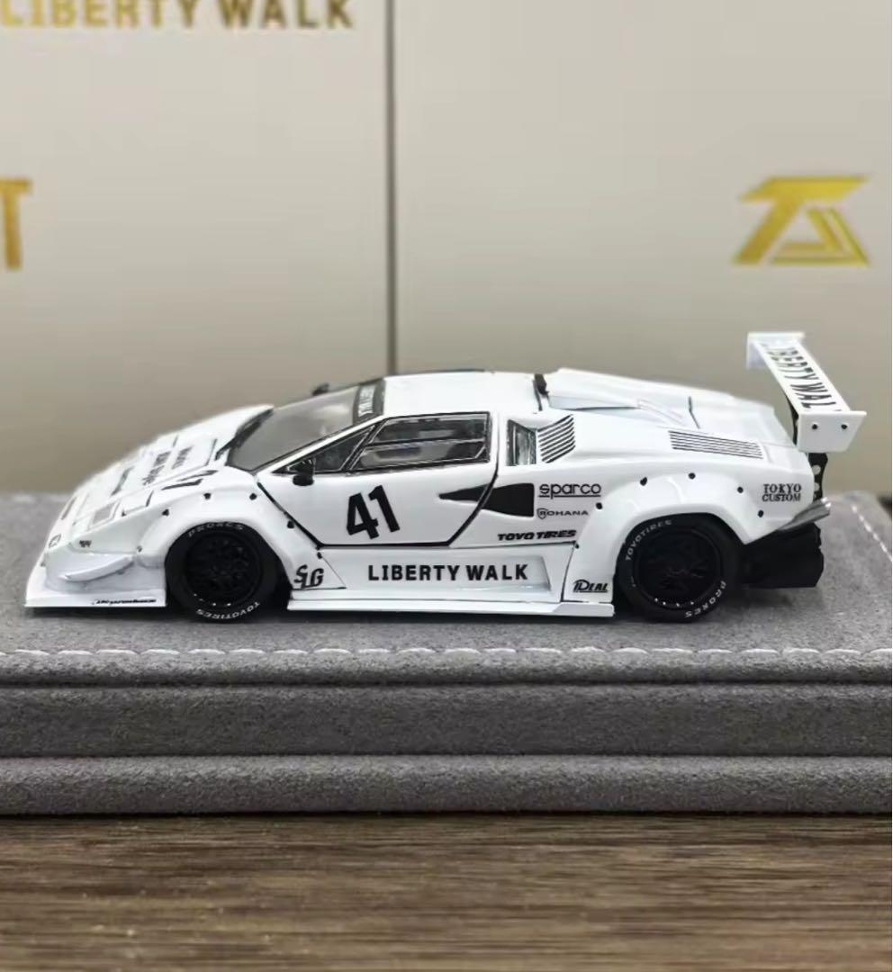 1台限り‼︎TopArt ランボルギーニ カウンタック LBWK